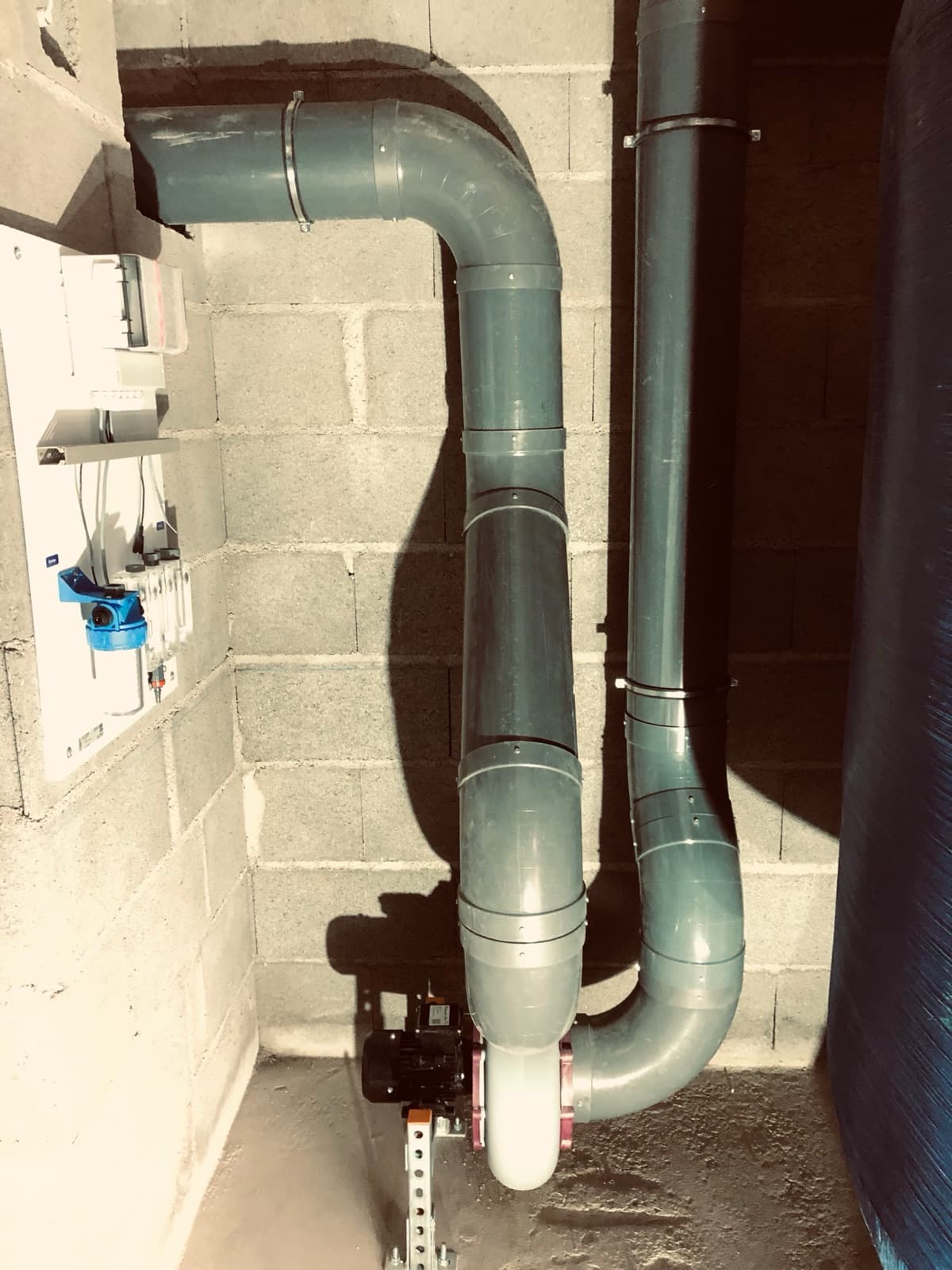 Conduits rigides de ventilation raccordés en local technique